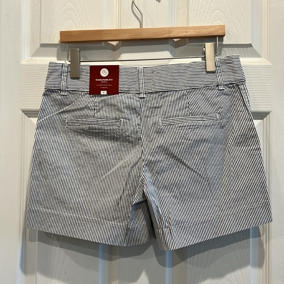 NWT Dress Barn Striped Chino Shorts - Picture 2 of 13